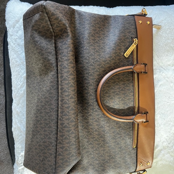 Michael Kors Travel Signature Large NS Tote Bag, Women's - Picture 6 of 11